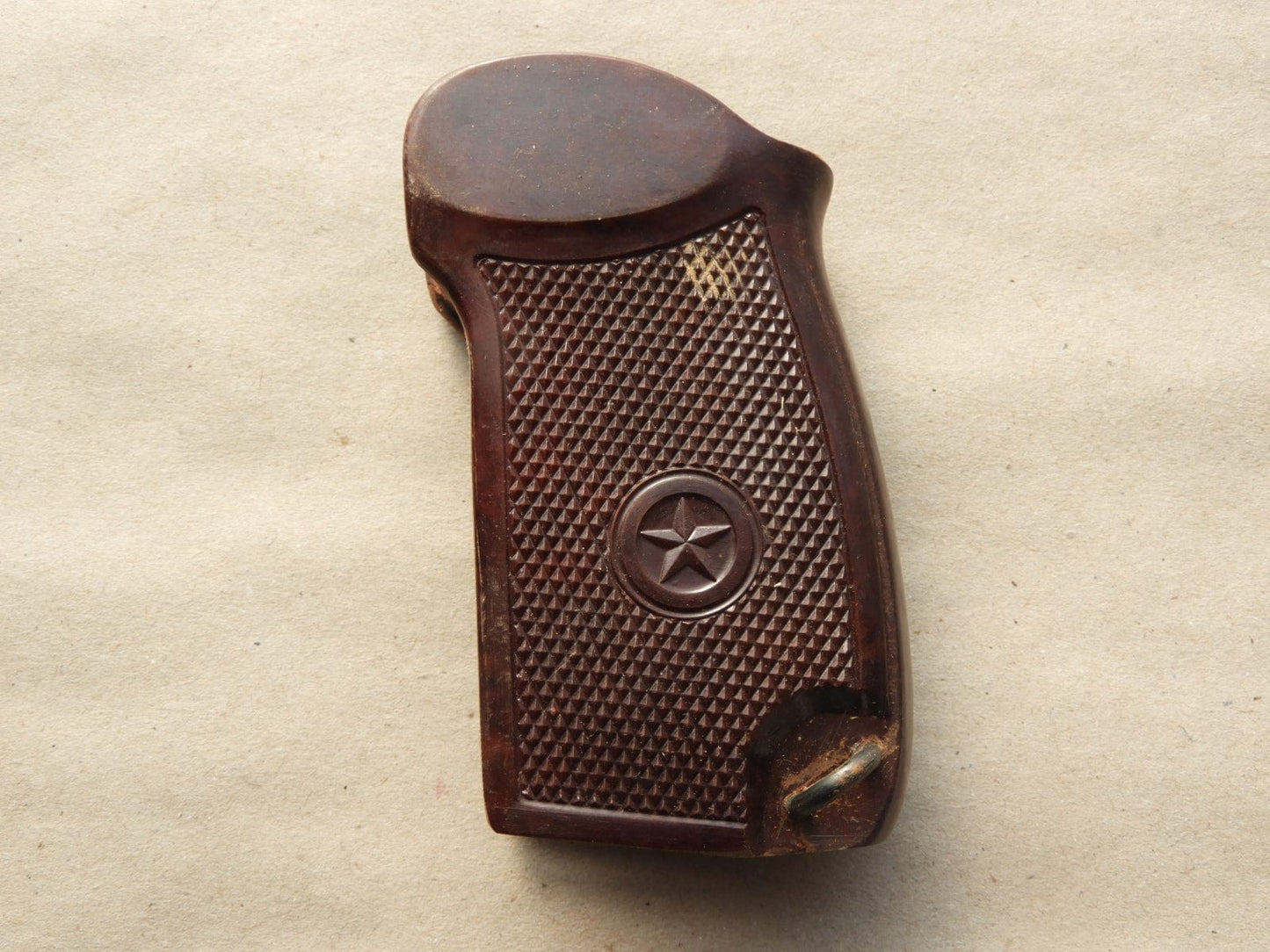 Waffenteile Makarov Griffschalen , russisch