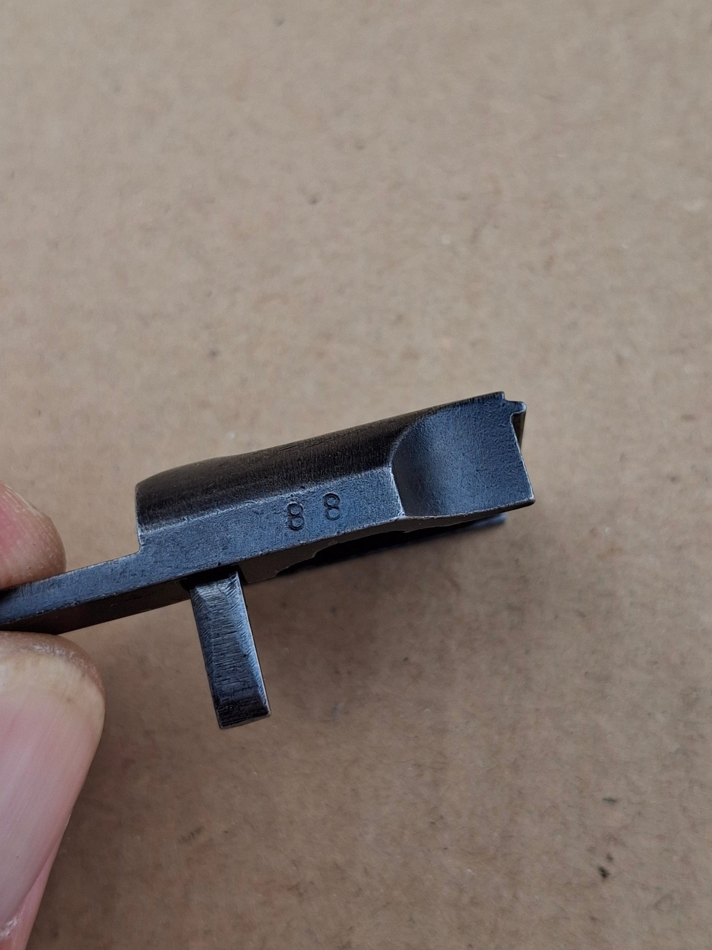 Waffenteile P08 Deckplatte , komplett #88