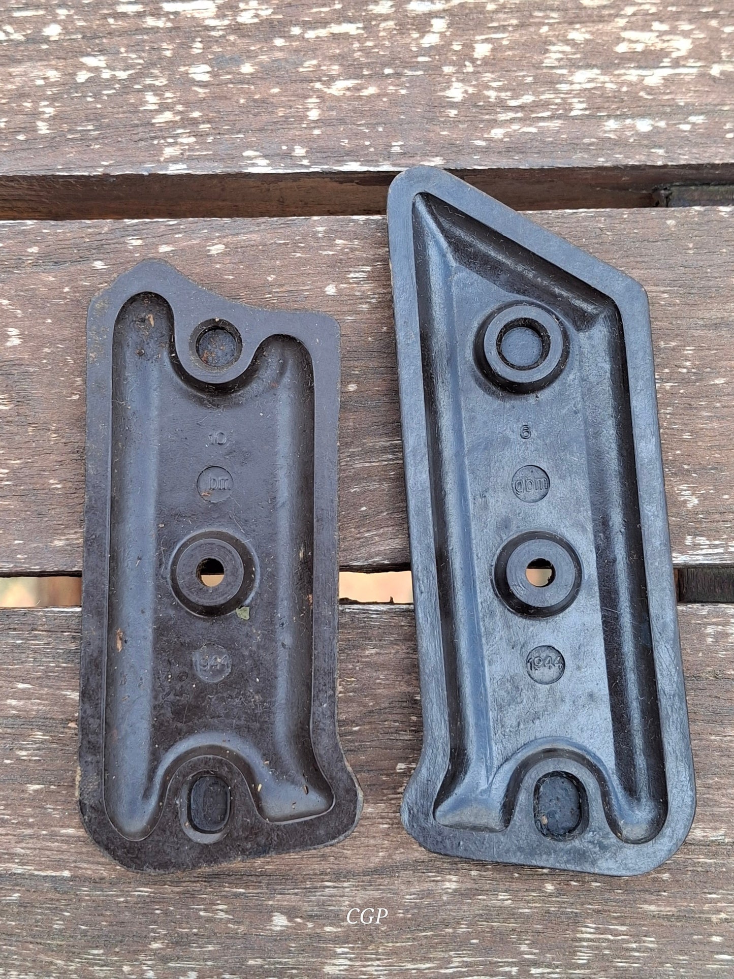 CGP MP44 Griffschalen , Bakelit WK2 - gbm 1944