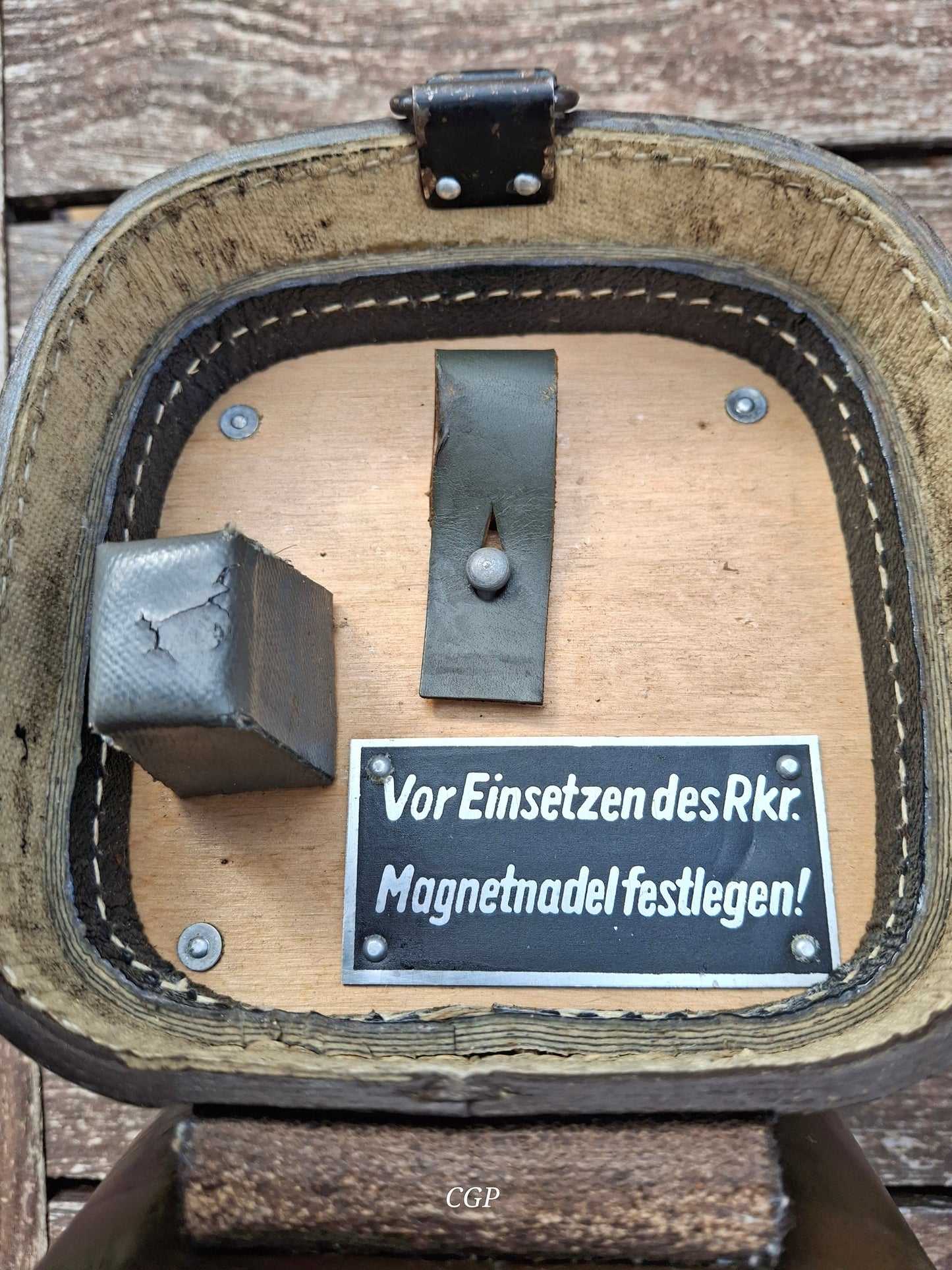 CGP Richtkreis 31 RK31 Leder Transportbehälter - Original WK2