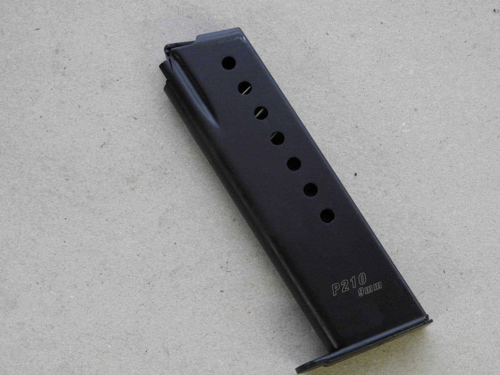 Sig Sauer Sig P210 Magazin 9x19 - altes Mod. - Neu !