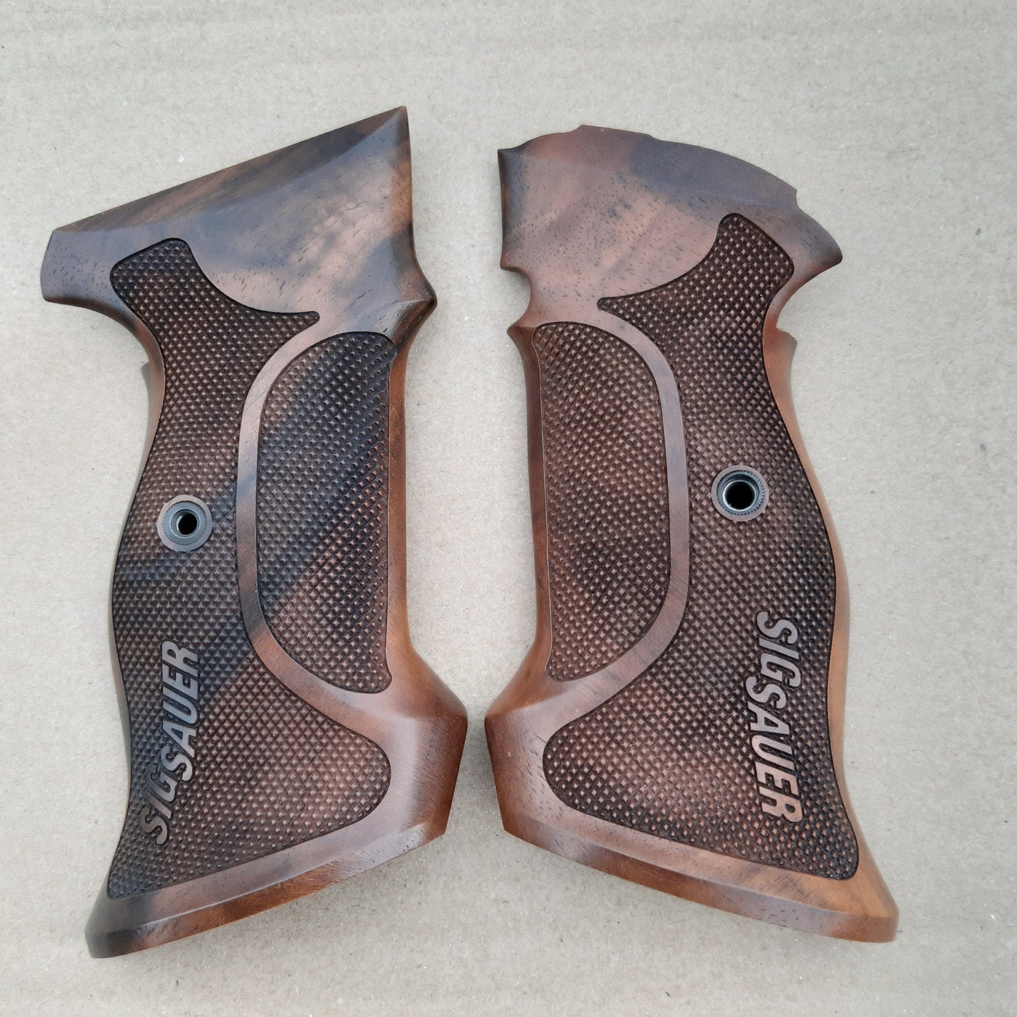 Sig Sauer Sig Sauer P210 Mastershop Griffschalen , Nussbaum braun