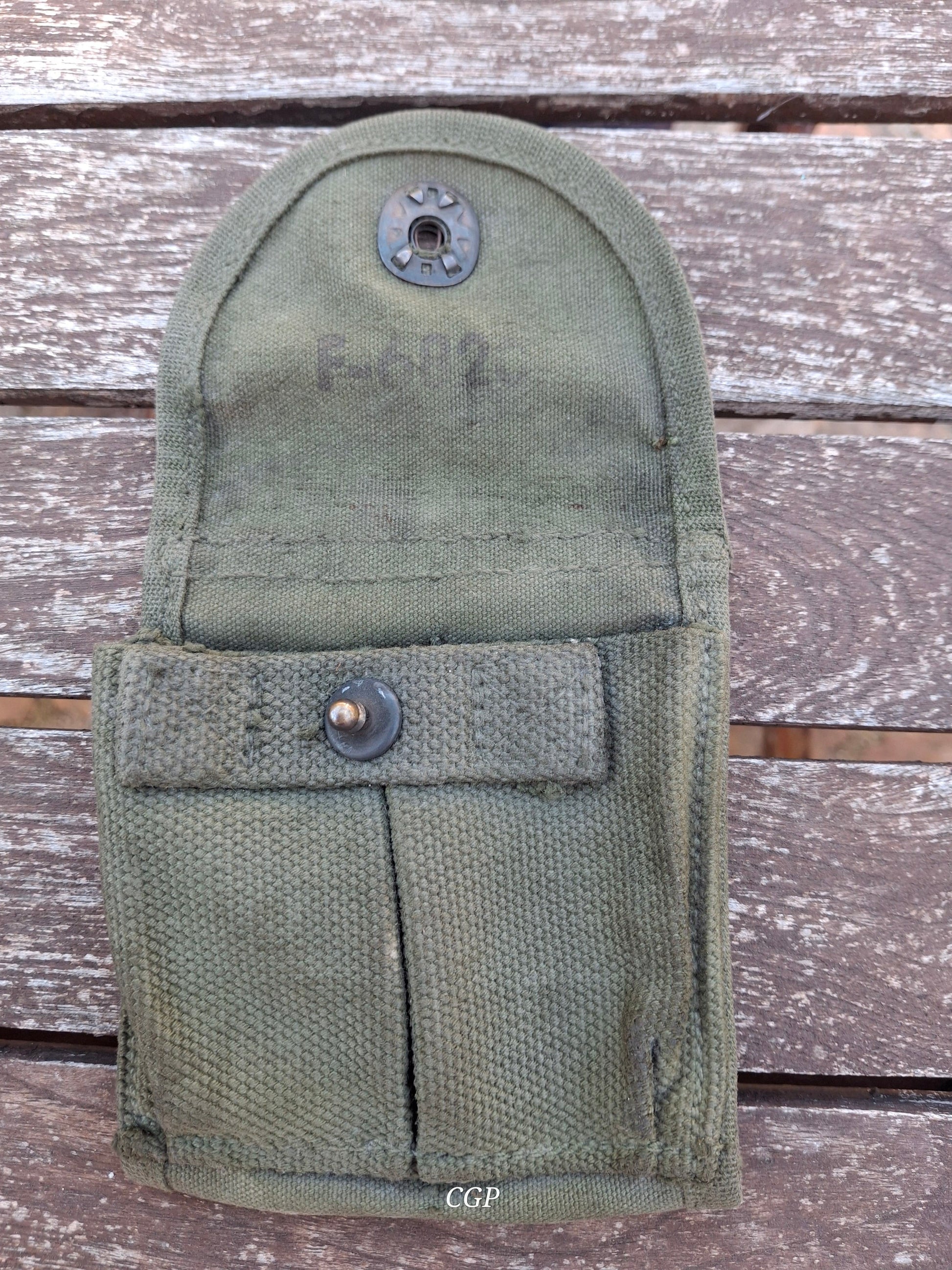 Waffenteile M1 Carbine Magazintasche US Nachkrieg F-6820 - für Schaft