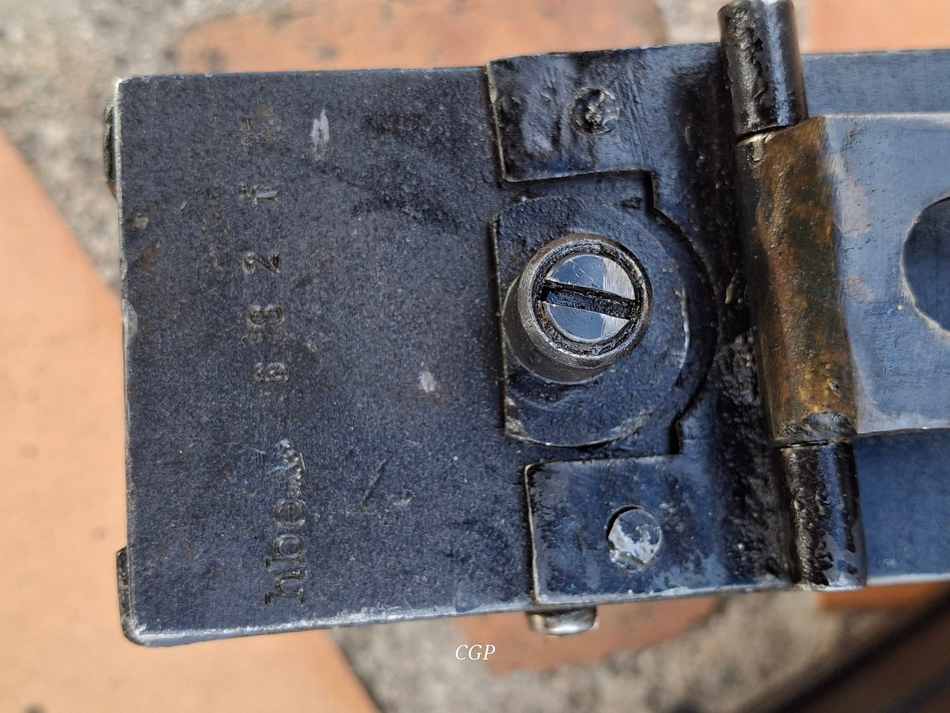 Waffenteile MG34 / MG42 Gurtfüller 34 in Kiste / Gurtlader - Original WK2