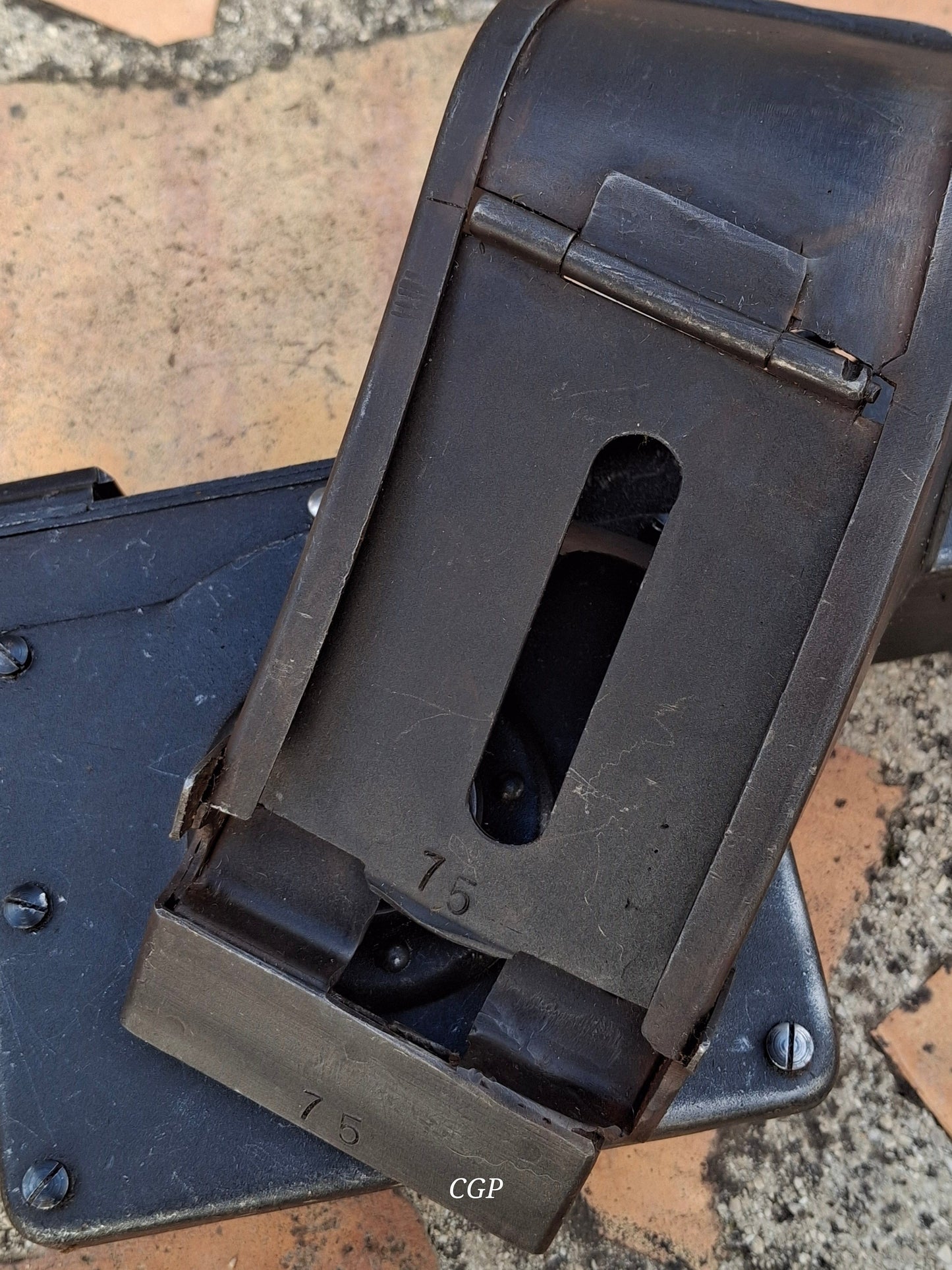 Waffenteile MG34 / MG42 Gurtfüller 34 in Kiste / Gurtlader - Original WK2