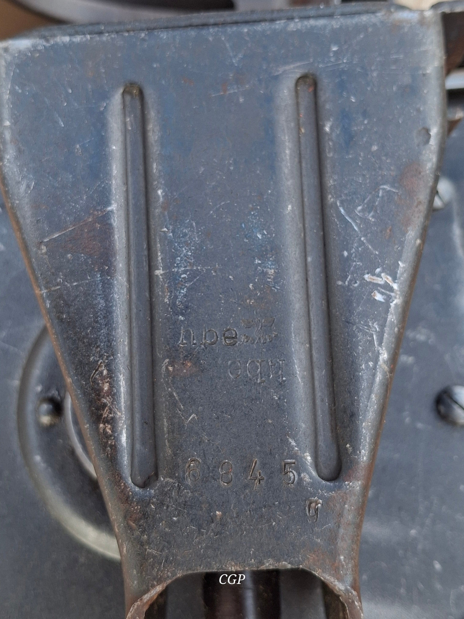 Waffenteile MG34 / MG42 Gurtfüller 34 in Kiste / Gurtlader - Original WK2