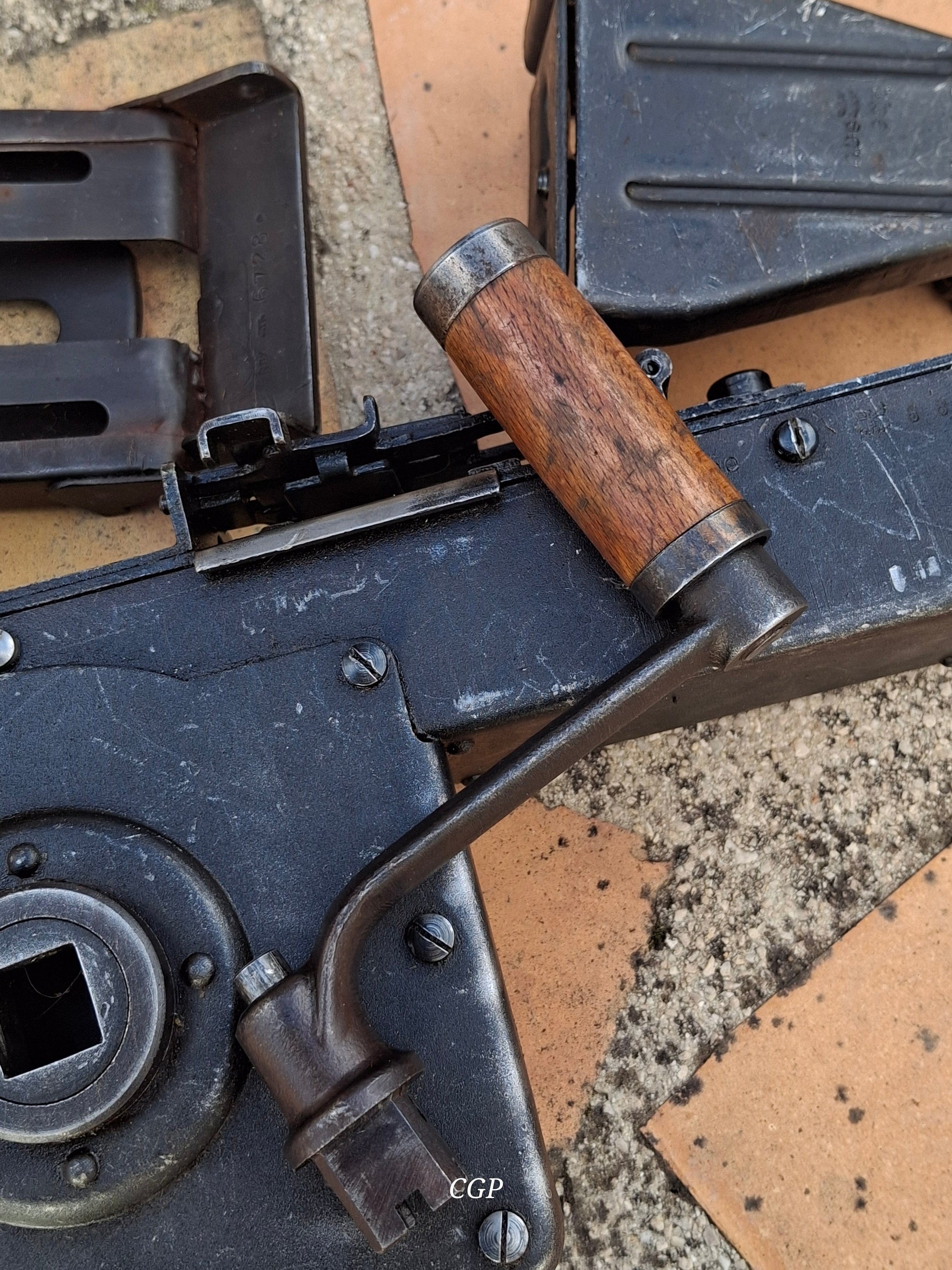 Waffenteile MG34 / MG42 Gurtfüller 34 in Kiste / Gurtlader - Original WK2