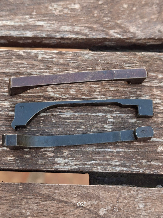 Waffenteile MP40 Auszieher "ayf" - WK2