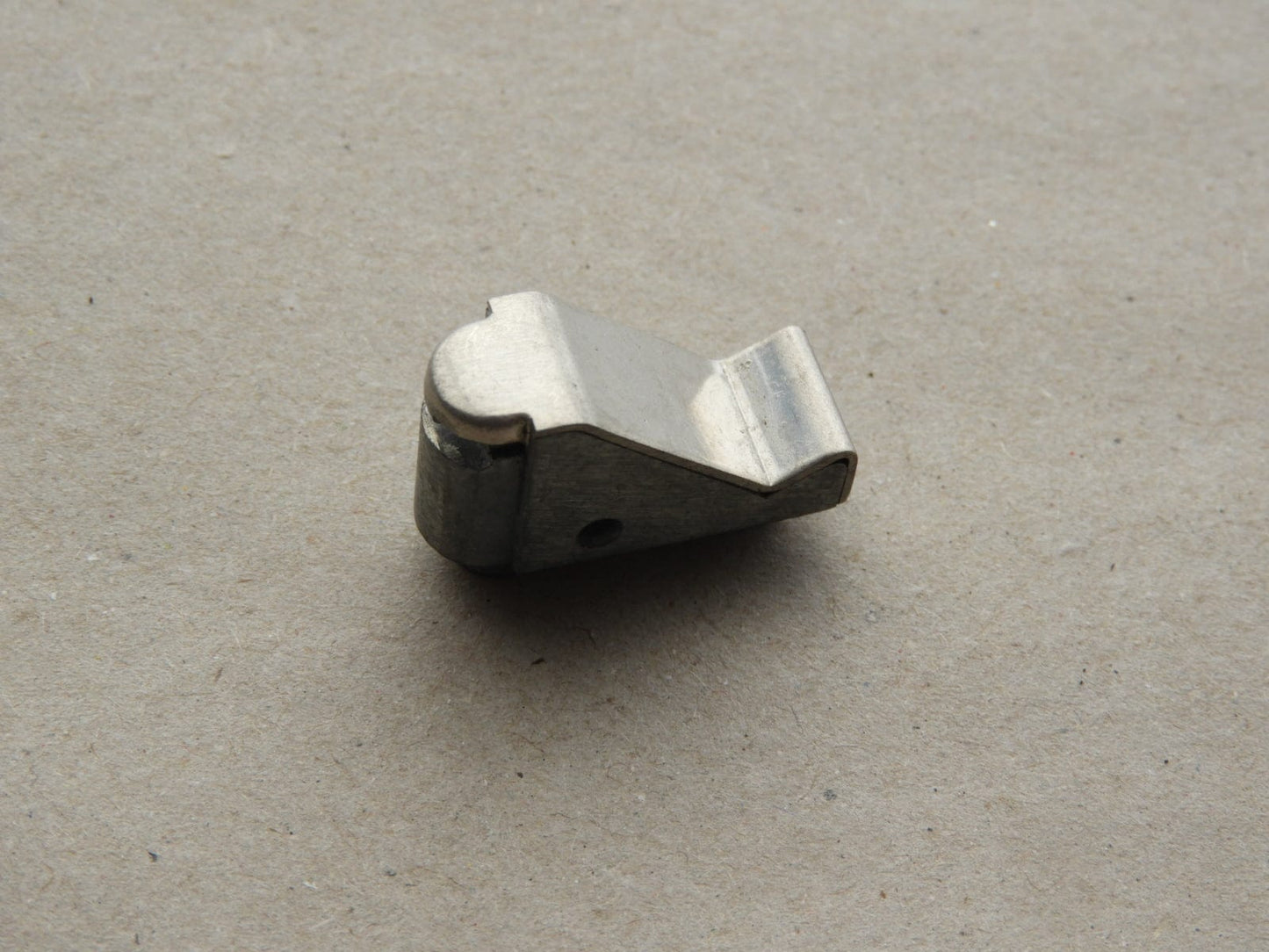 Waffenteile P08 Magazinzubringer