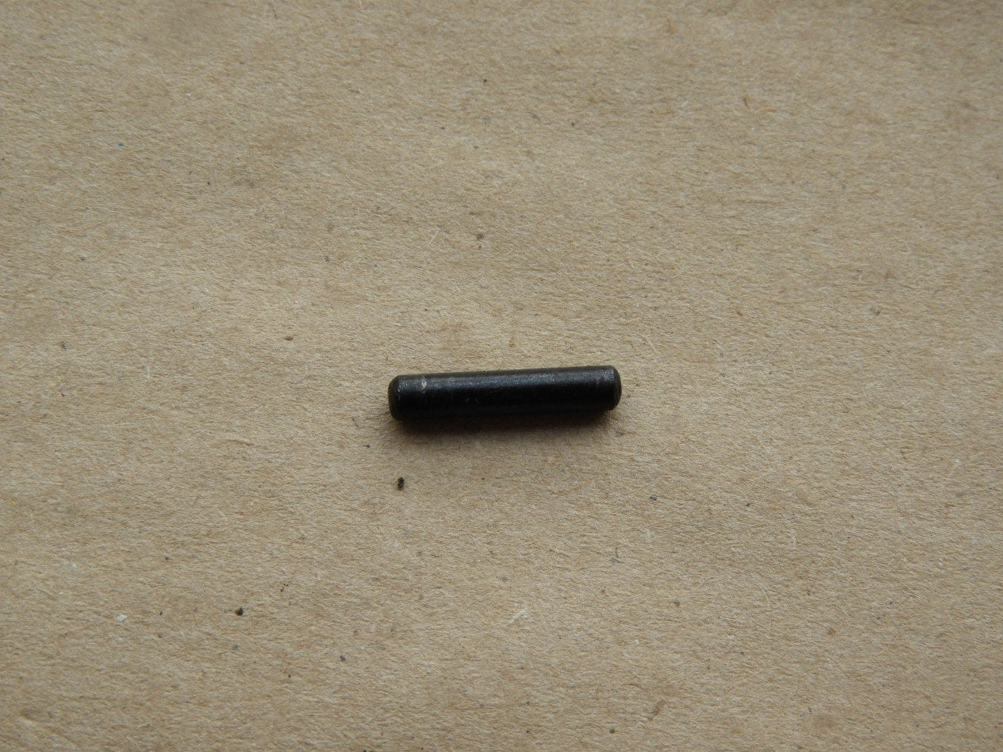 Waffenteile SVT 40 Abzugsbügelriegel Stift