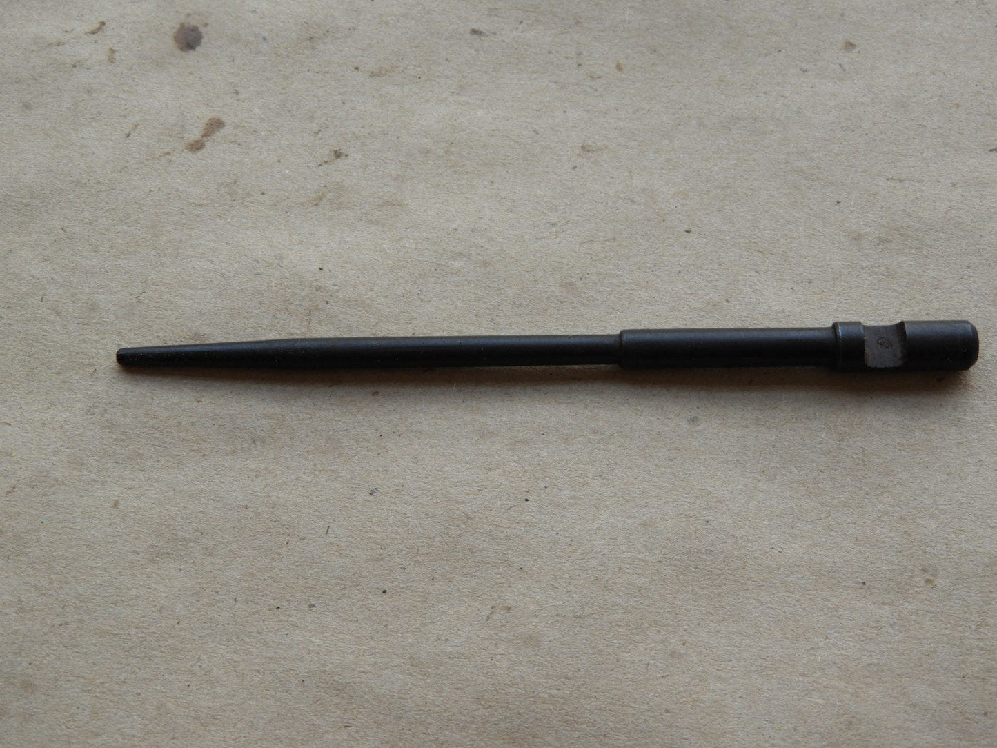 Waffenteile SVT 40 Schlagbolzen