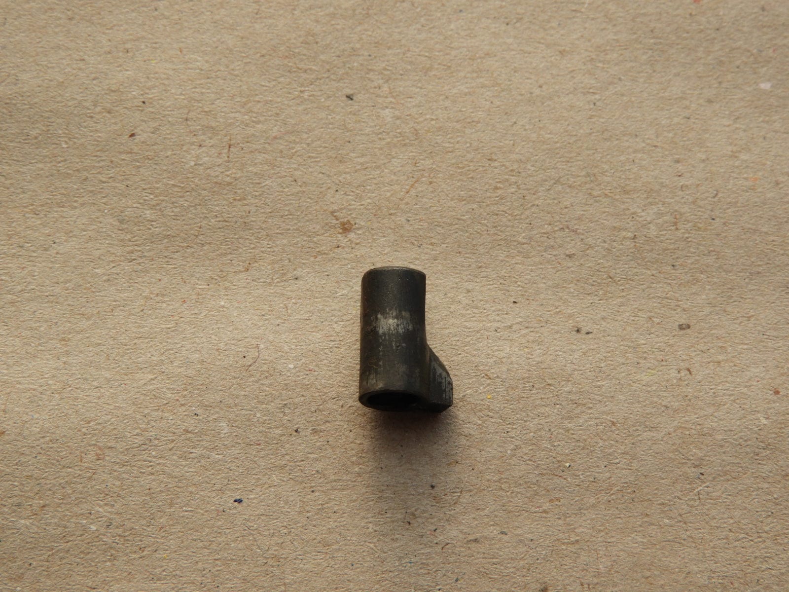 Waffenteile Tokarev TT33 Magazinhalter