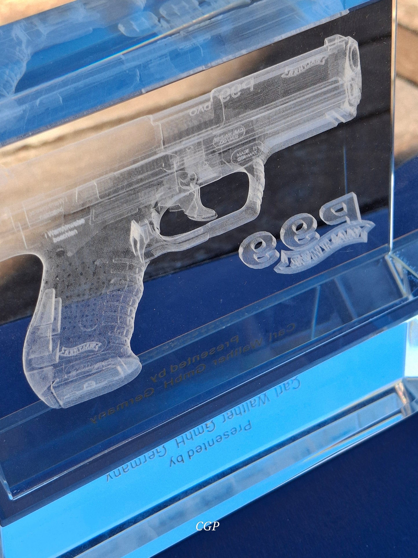 Walther Walther P99 Glasblock - Schreibtischdeko - Rarität