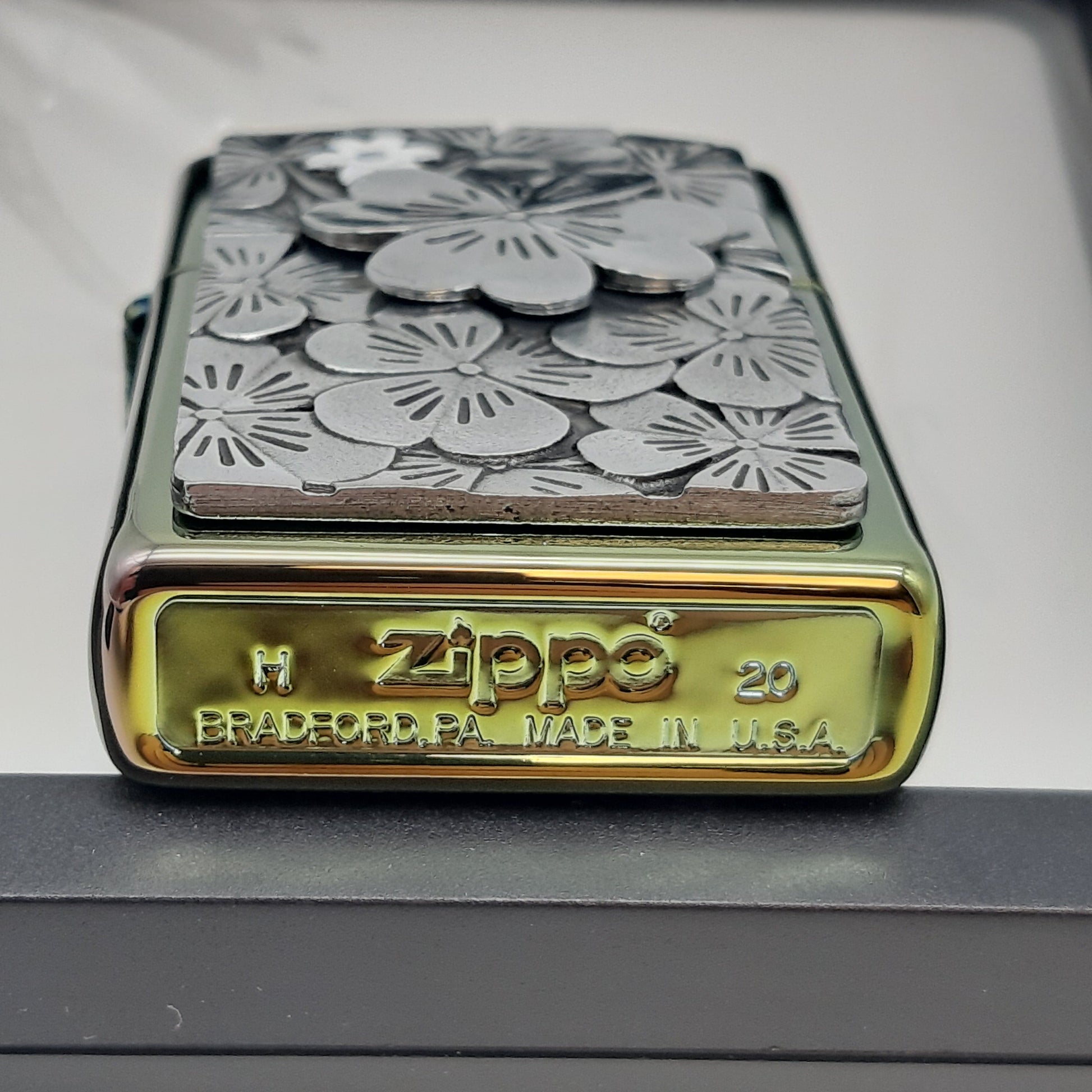 Zippo Zippo Benzinfeuerzeug Trick Clover Leaf - Limited Edition XXX/500